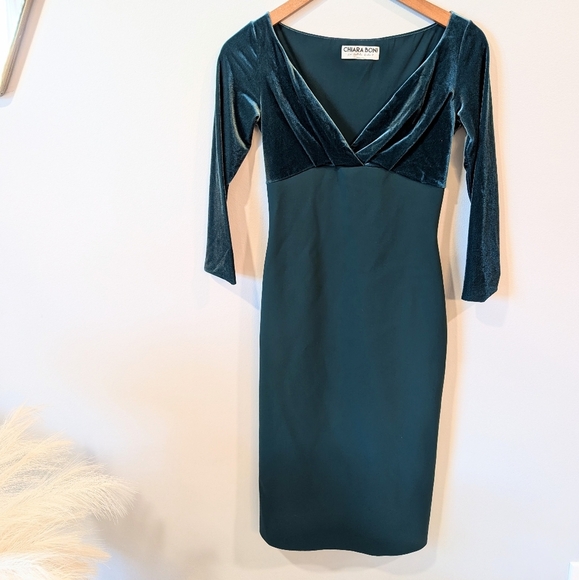 Chiara Boni Green Cocktail Sheath Dress with velvet And  3/4 Sleeves Size 40 - Picture 1 of 9
